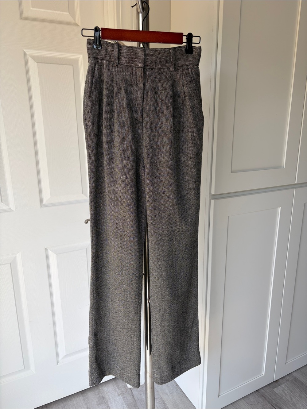 Club Monaco Gray Wide-Leg Wool-Blend Trousers, Size 00.